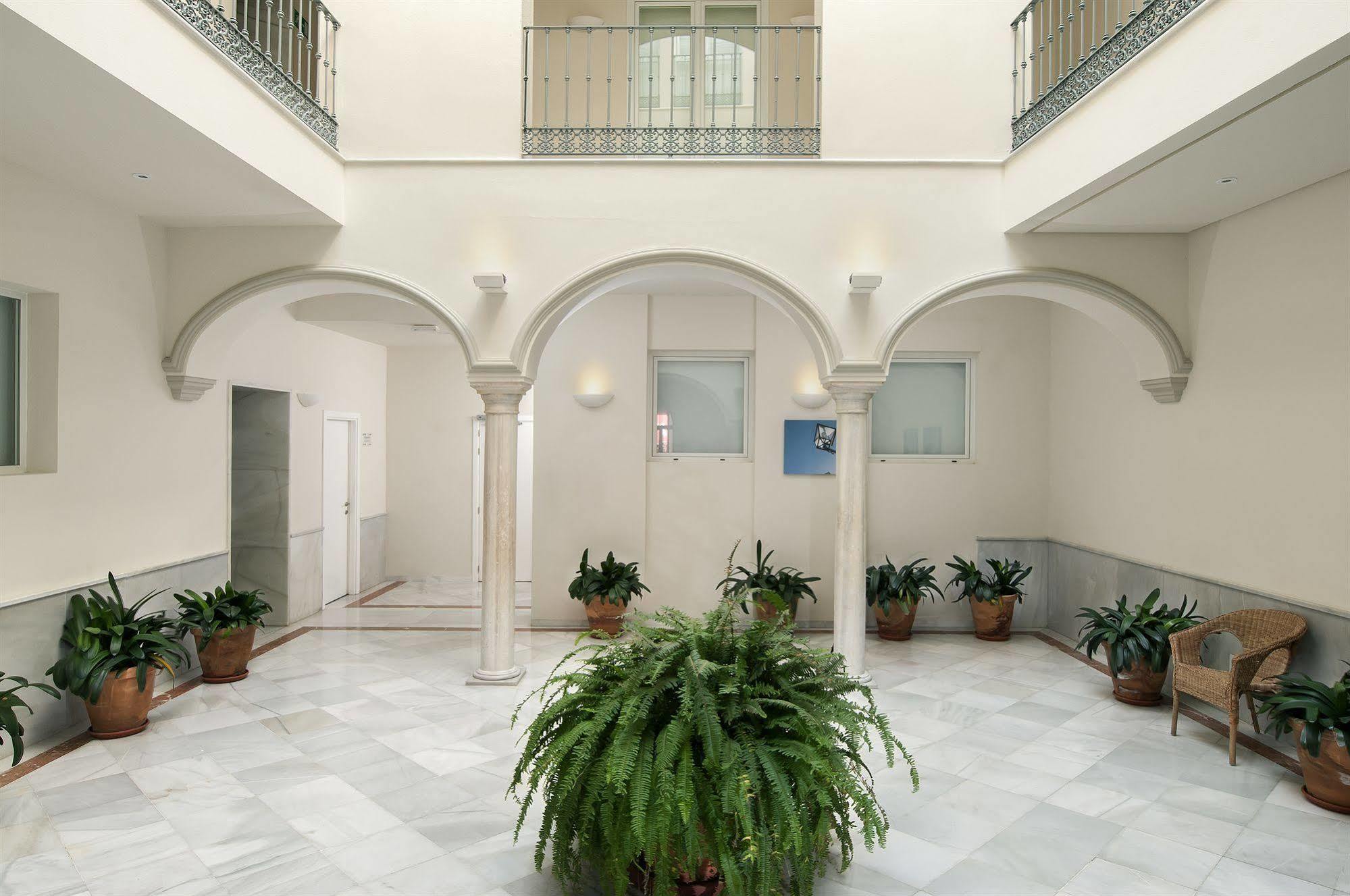 Suites Sevilla Plaza Exterior foto