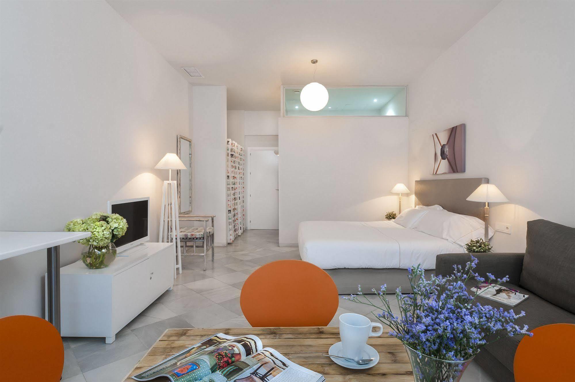 Suites Sevilla Plaza Exterior foto