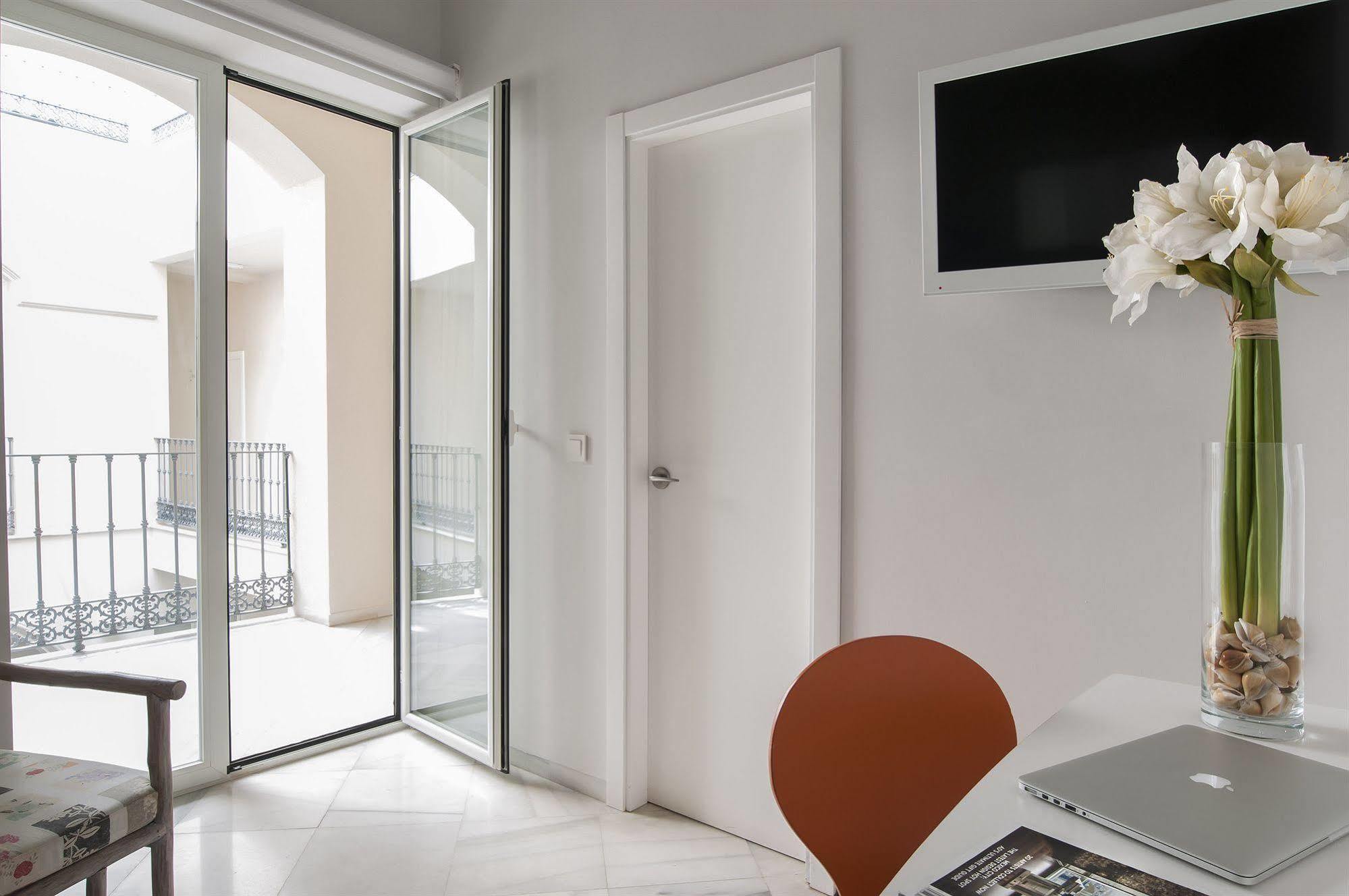Suites Sevilla Plaza Exterior foto