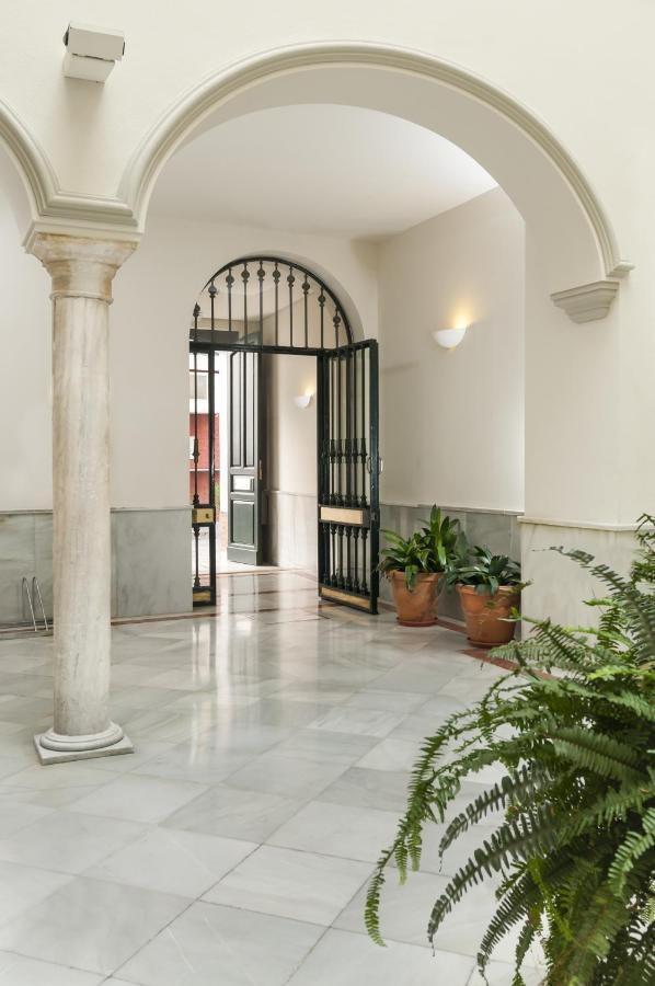 Suites Sevilla Plaza Exterior foto